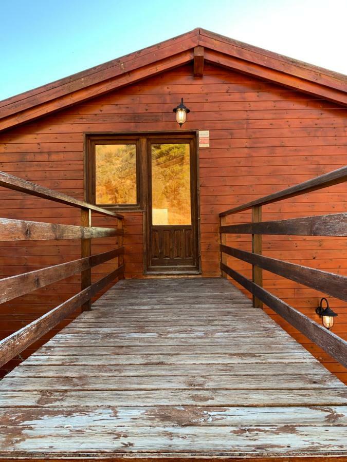 הוילה טריו Casa De Madera En Alto Tajo מראה חיצוני תמונה