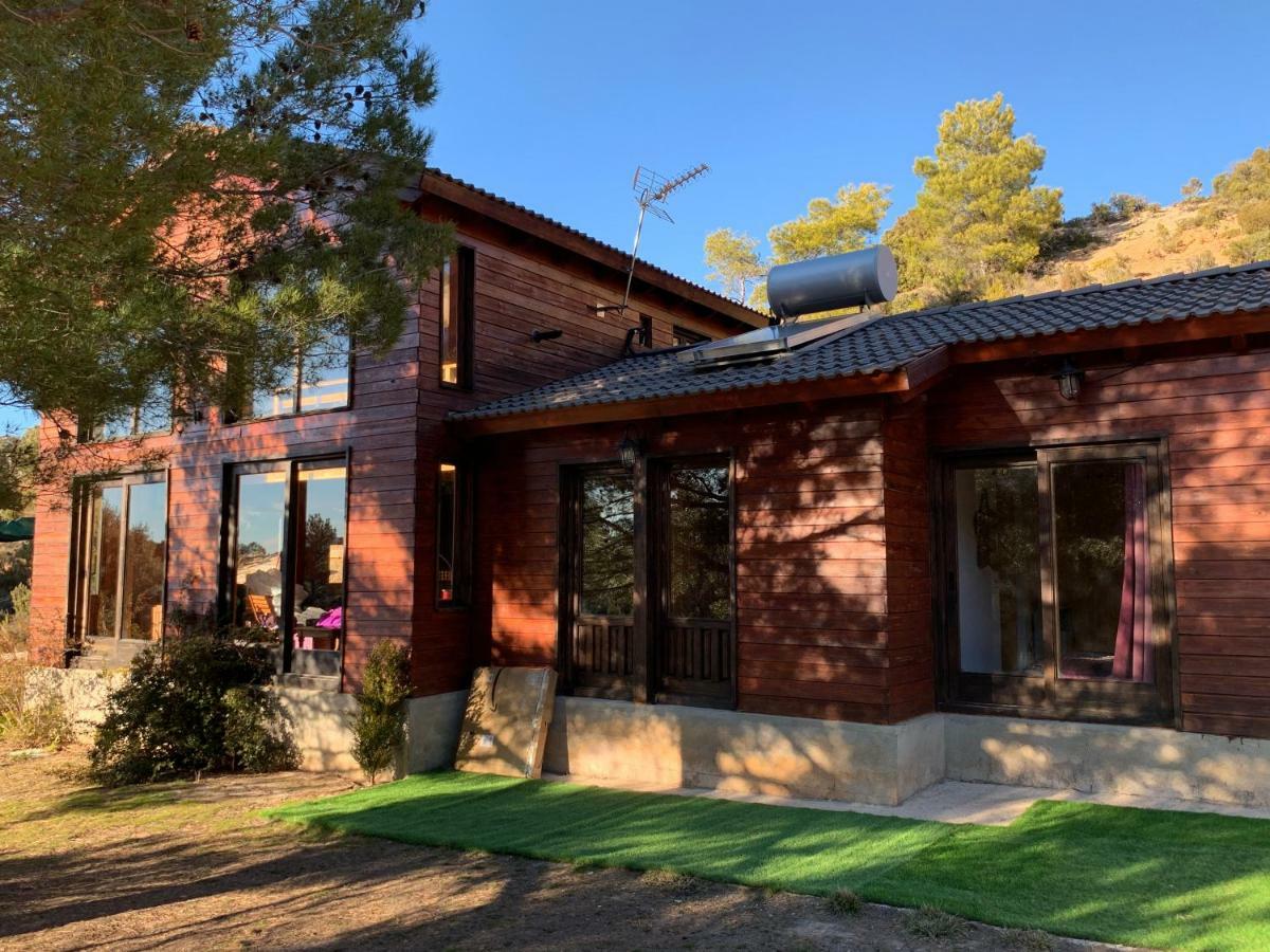 הוילה טריו Casa De Madera En Alto Tajo מראה חיצוני תמונה