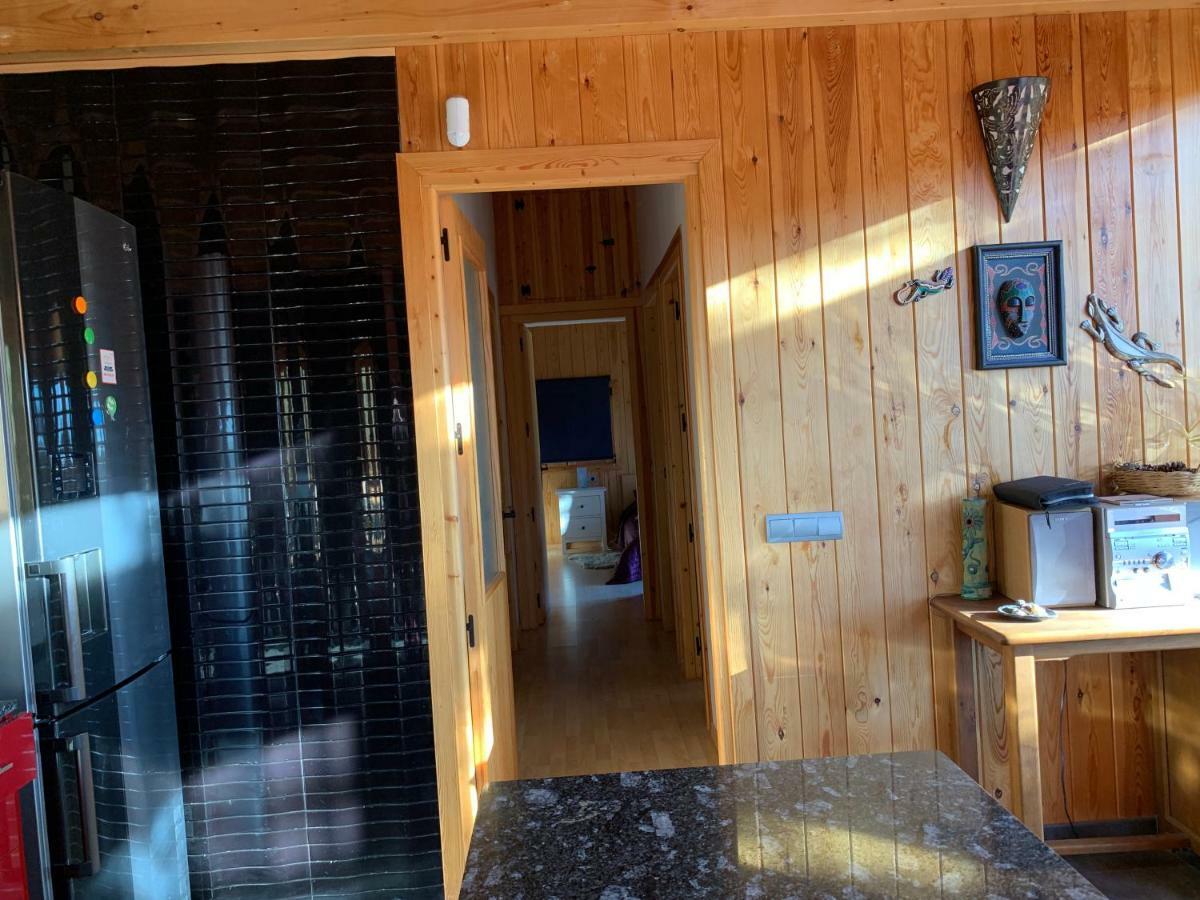 הוילה טריו Casa De Madera En Alto Tajo מראה חיצוני תמונה